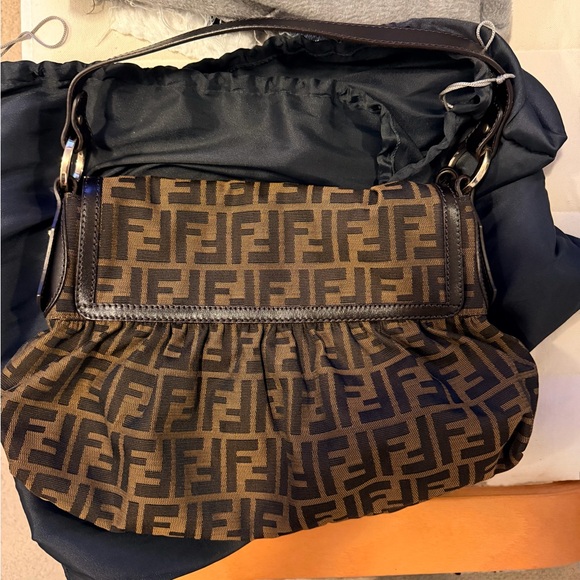 Fendi Zucca classic shoulder bag - Picture 1 of 7